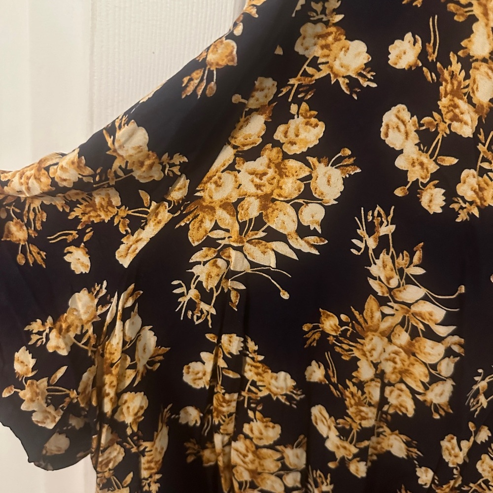 BloomChic Navy and Yellow Floral Blouse - Picture 2 of 5